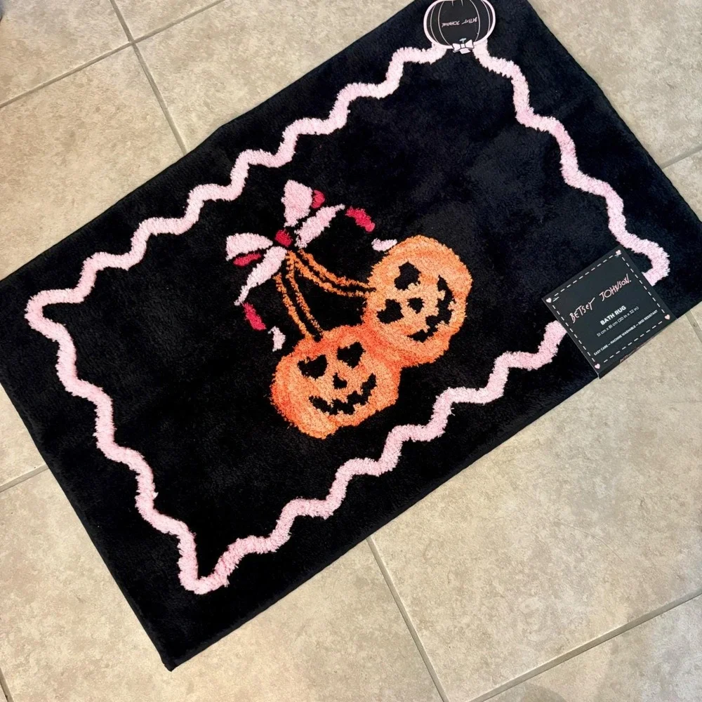 Betsey Johnson Black Pumpkin Halloween Bath Rug 20 x 32‎ NEW
